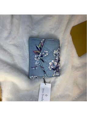Vera Bradley blue floral print wallet with white flowers and green leaves #flora